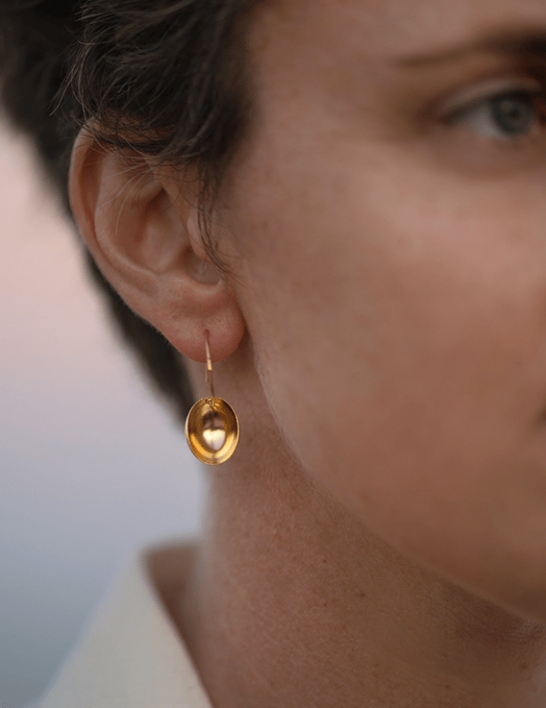 Boucles d’oreille Coui © Cécile Chabert