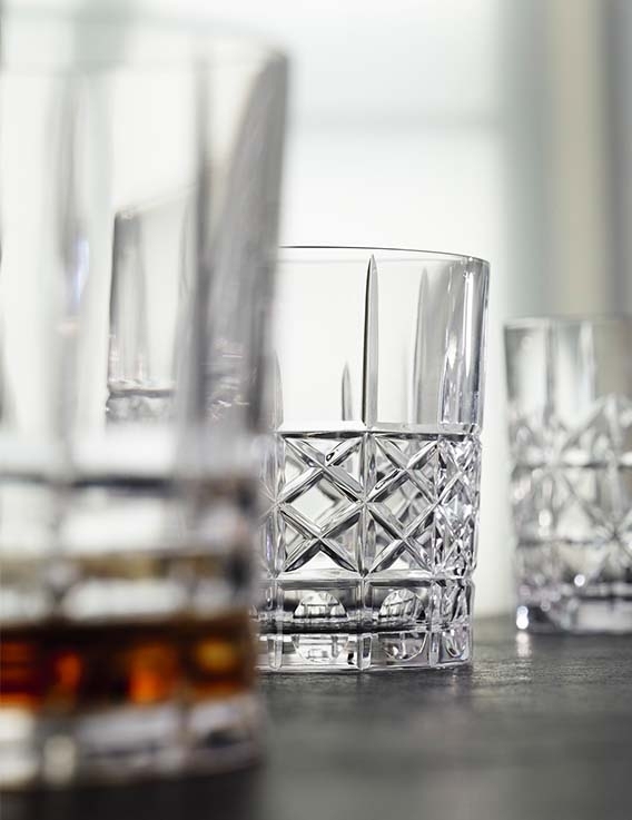 Ensemble de 4 verres gobelets en cristal ciselé 34,5 cl Highland
