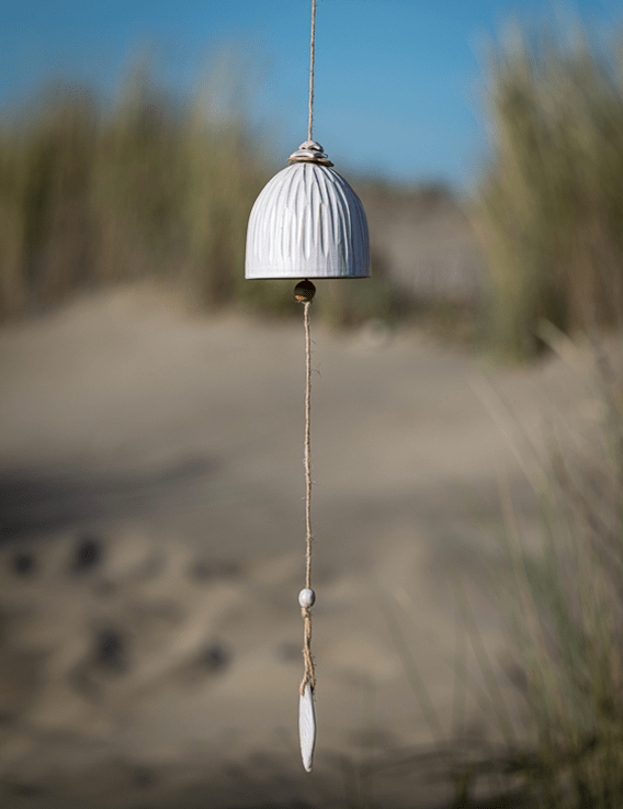 Clôche en céramique Vent des Alizés - Catherine Bland Céramiques © Christine Picard